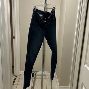 Lucky Brand Women's Deep Indigo straight leg jeans